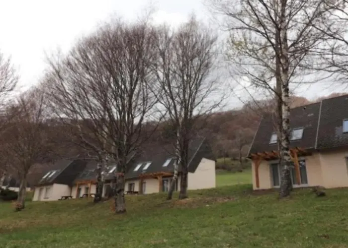 6 Au Puy Mary Ideal Pour Explorer Les Volcans D'auvergne * Le Claux